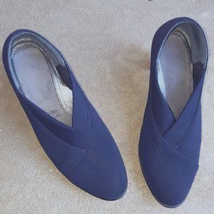 Chic! NAOT Lucente navy pumps sz US 8 or EU 38.5